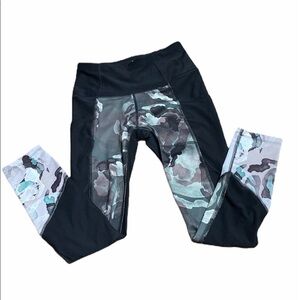 𝅺apana Yoga  Leggings with flowers small